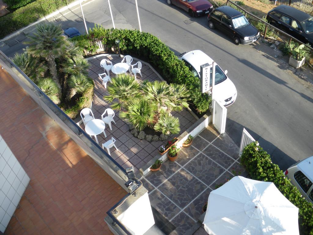 Hotel Neptunus Nettuno Buitenkant foto