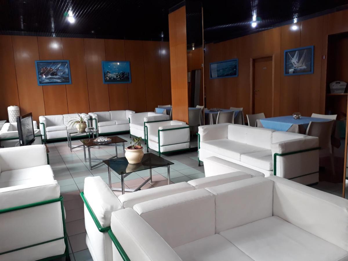 Hotel Neptunus Nettuno Buitenkant foto